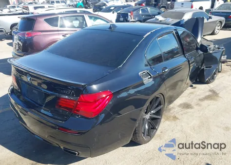 2013 BMW 750I z USA, uszkodzony, nr VIN WBAYA8C54DD227919